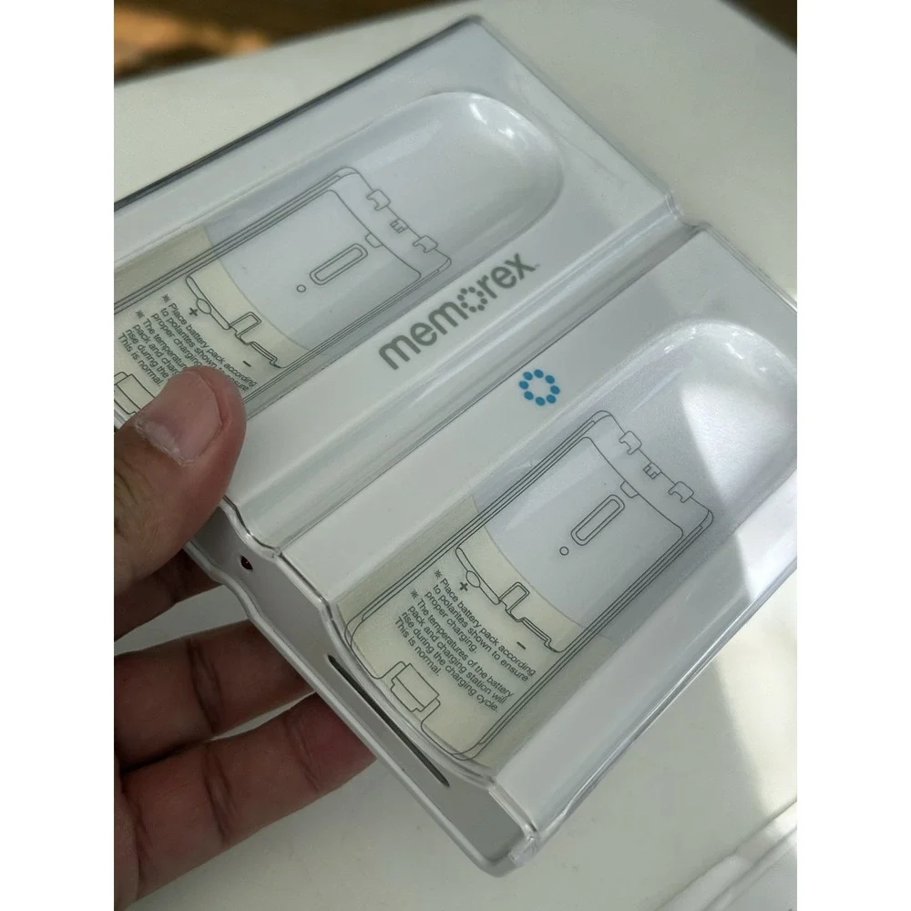 Memorex Dual Controller Charging Kit Made For Wii controller Untested , No Powe